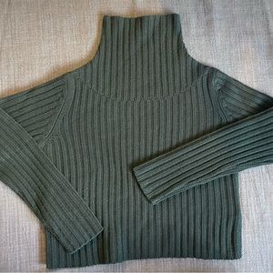 Nicole Farhi Forest Green cropped ribbed mockneck sweater Ribbed sweater